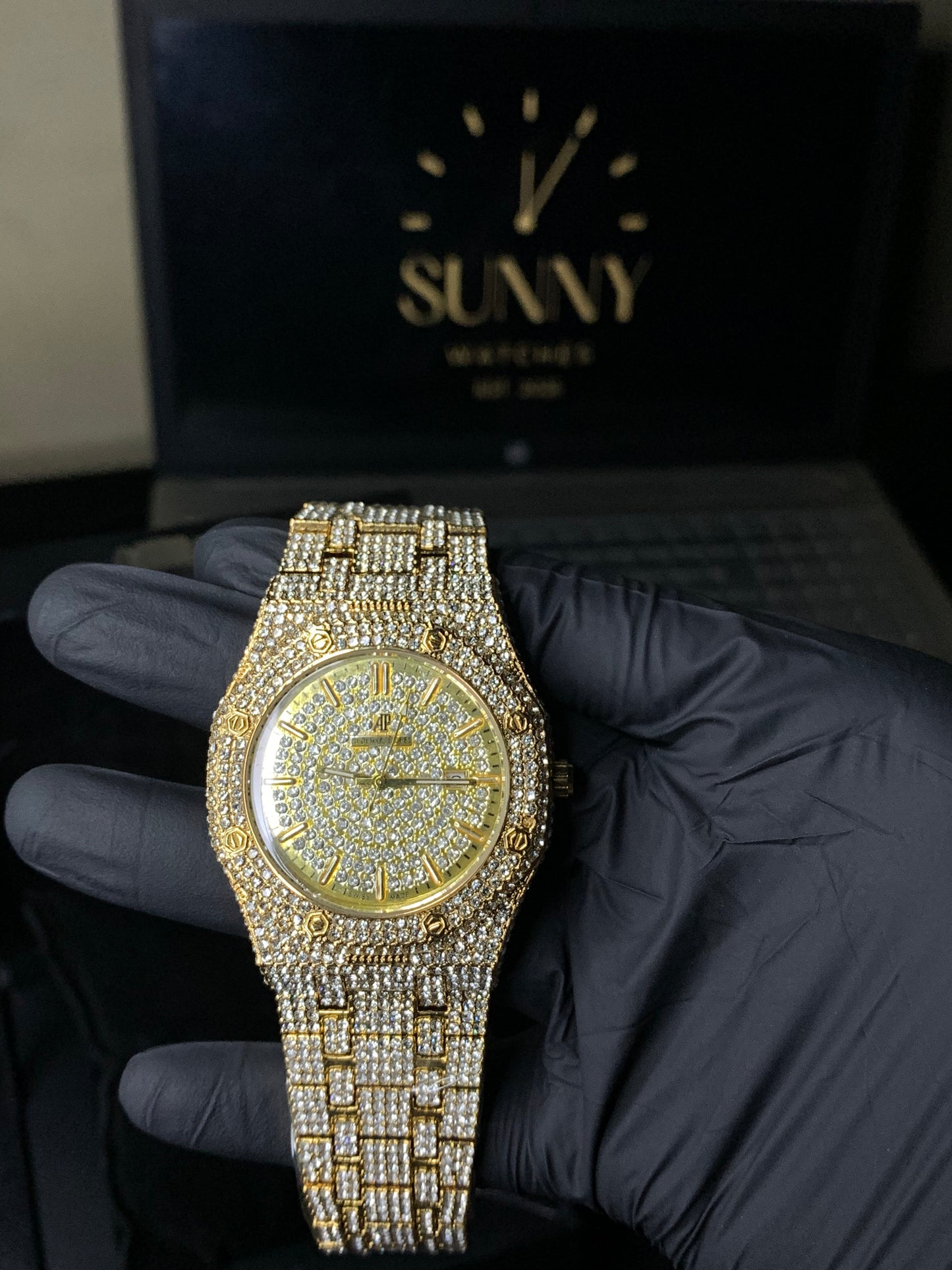 AUDEMARS PIGUET (GOLD)