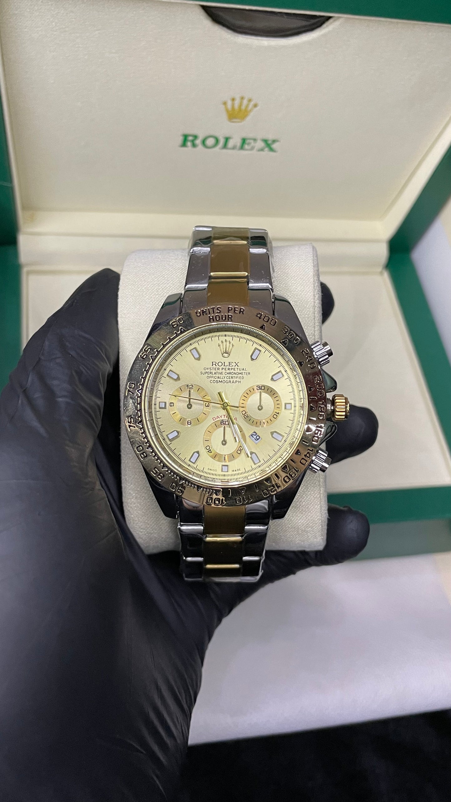 ROLEX DAYTONA (SILVER-GOLD)